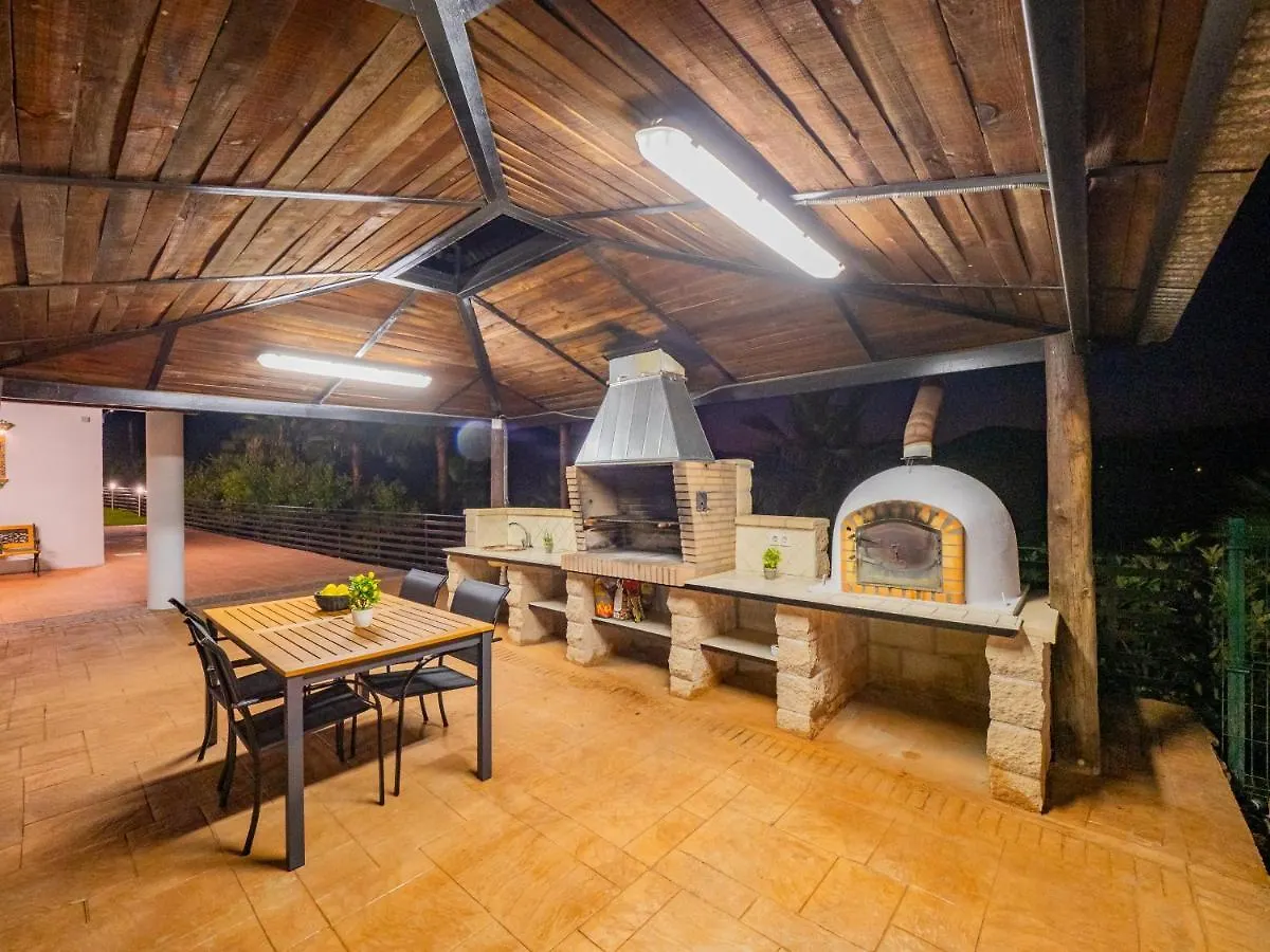 Cubo'S Lemon House Villa Cartama