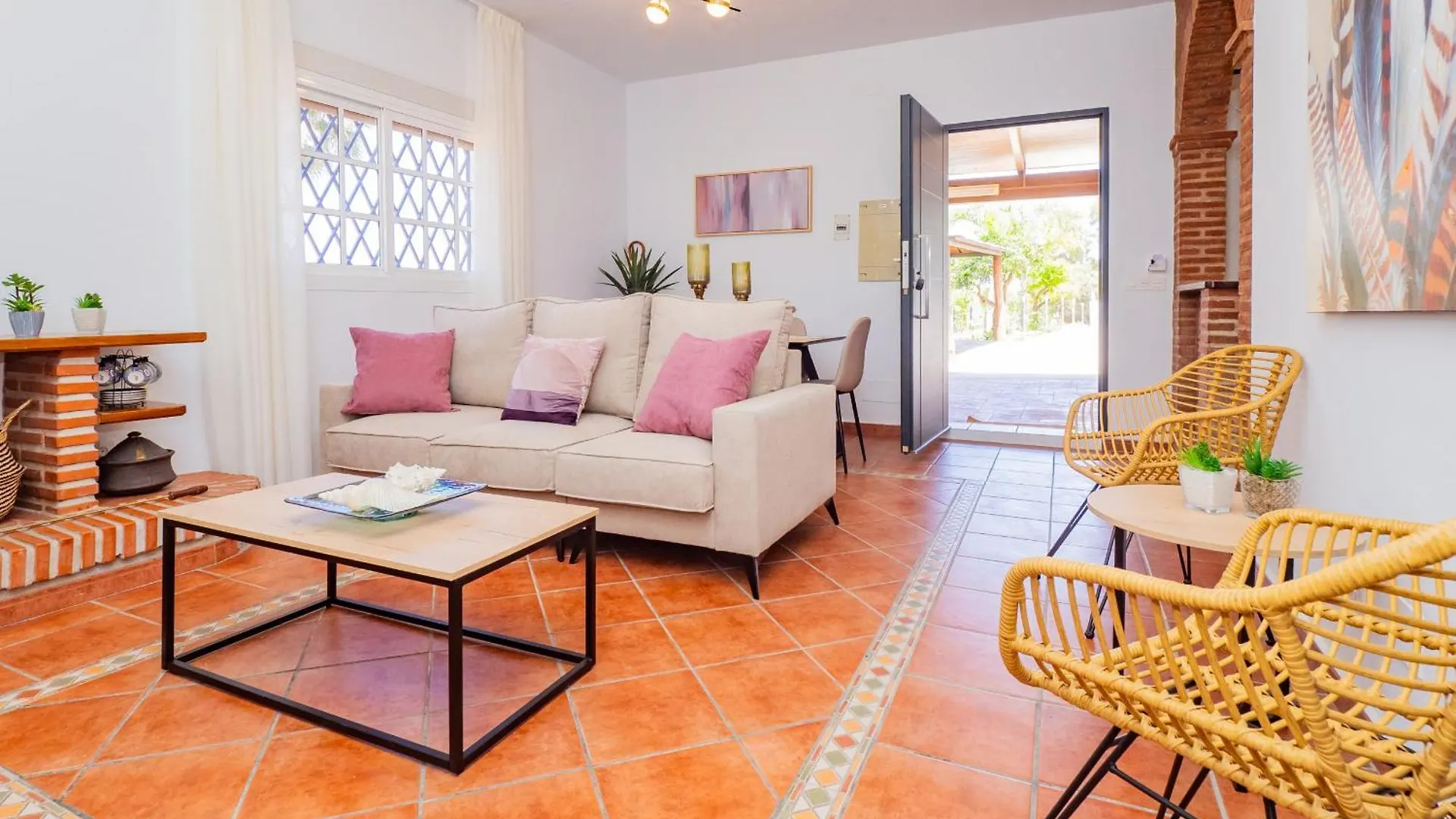 Cubo'S Lemon House Villa Cartama